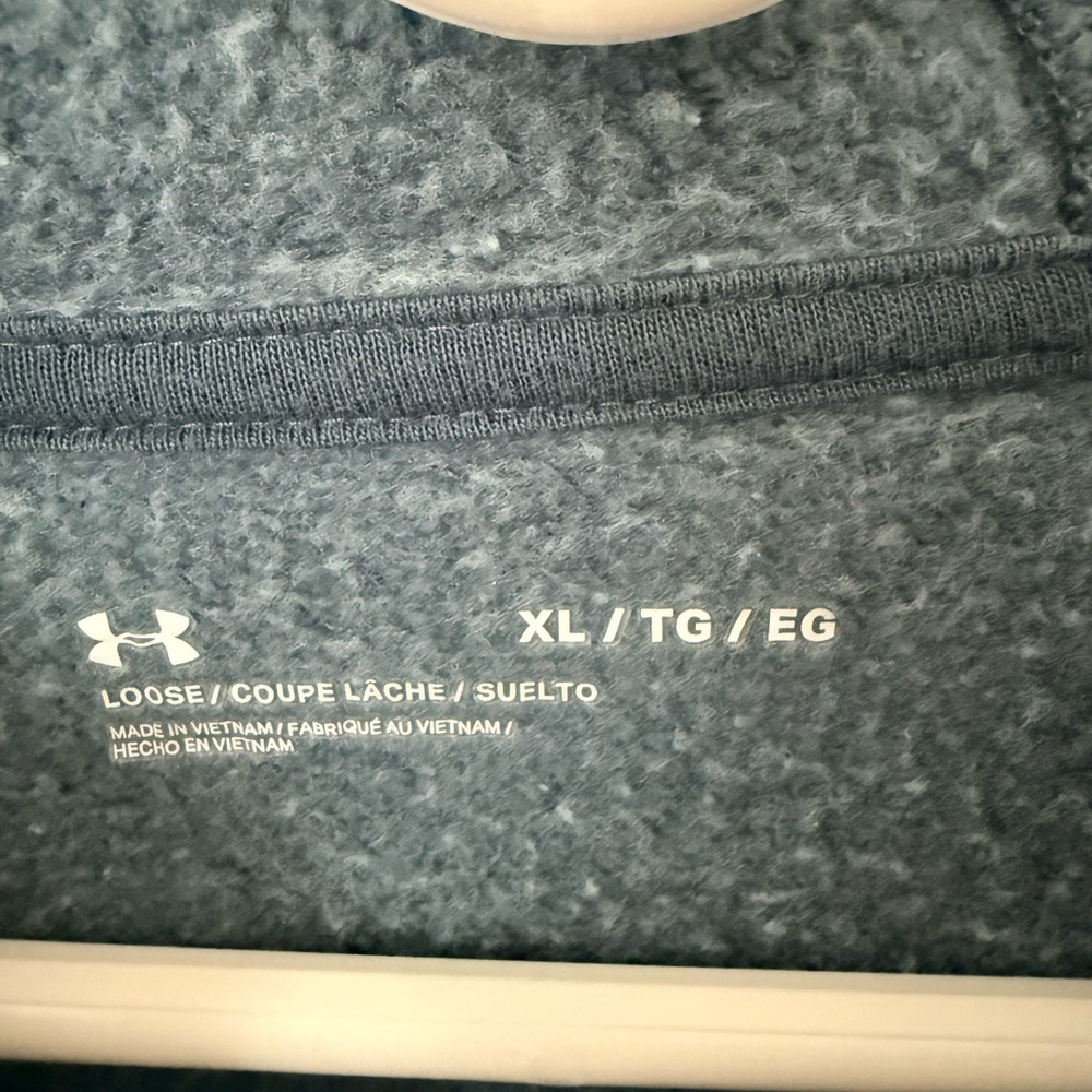 Under Armour Charcoal Fleece Top